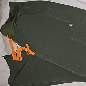 Figs cargo pants (small petite)